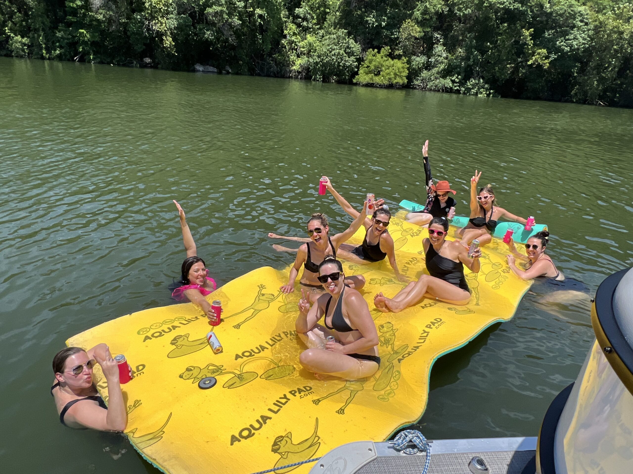 Reasons to throw a bachelorette party on a boat in Austin